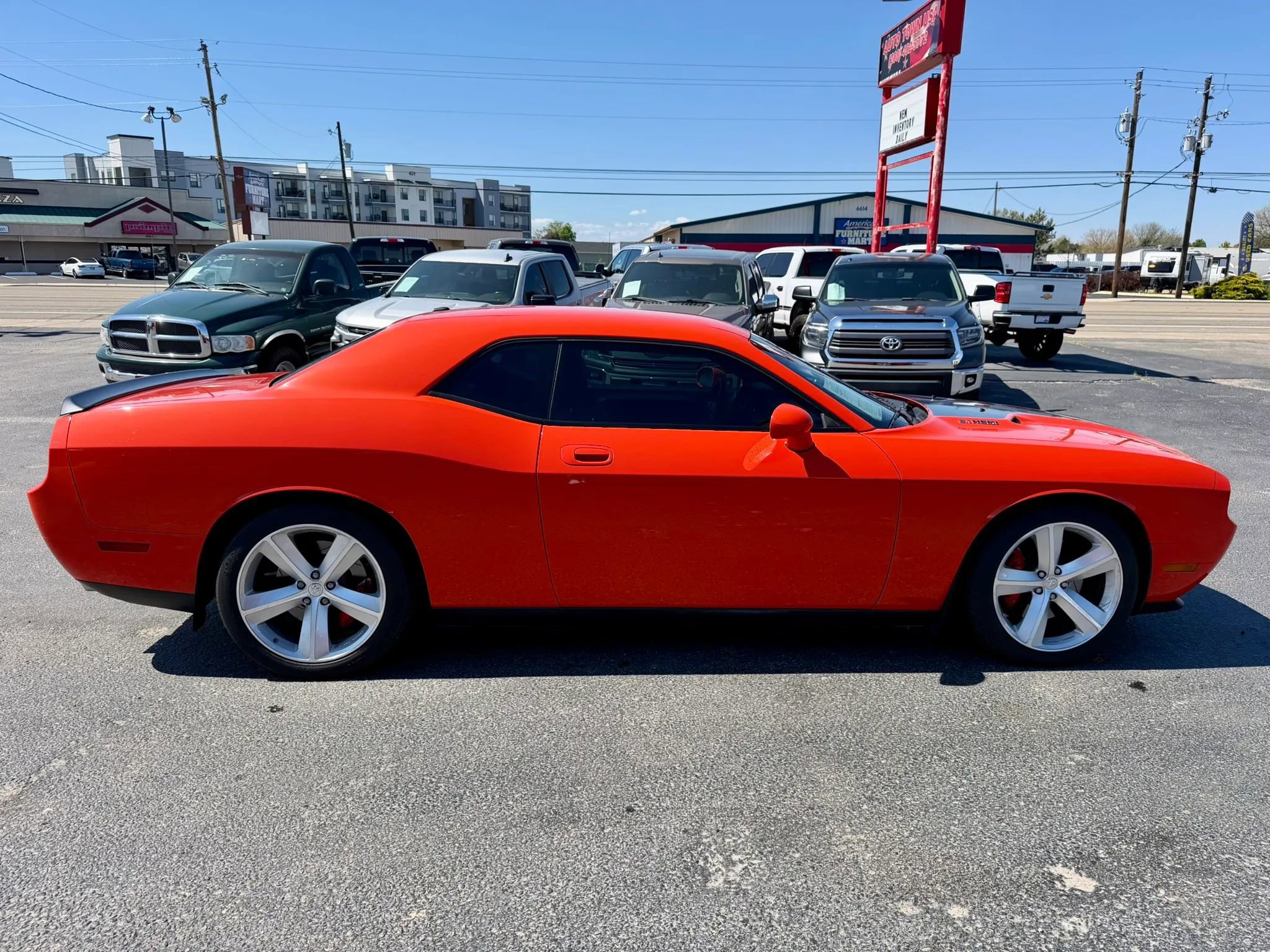 Used 2008 Dodge Challenger SRT8 RWD image 6