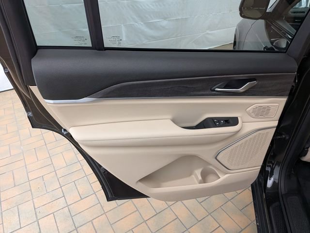 Used 2021 Jeep Grand Cherokee L Limited image 20