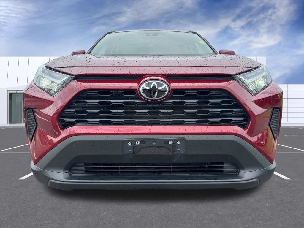 Used 2025 Toyota RAV4 XLE AWD/4WD image 7