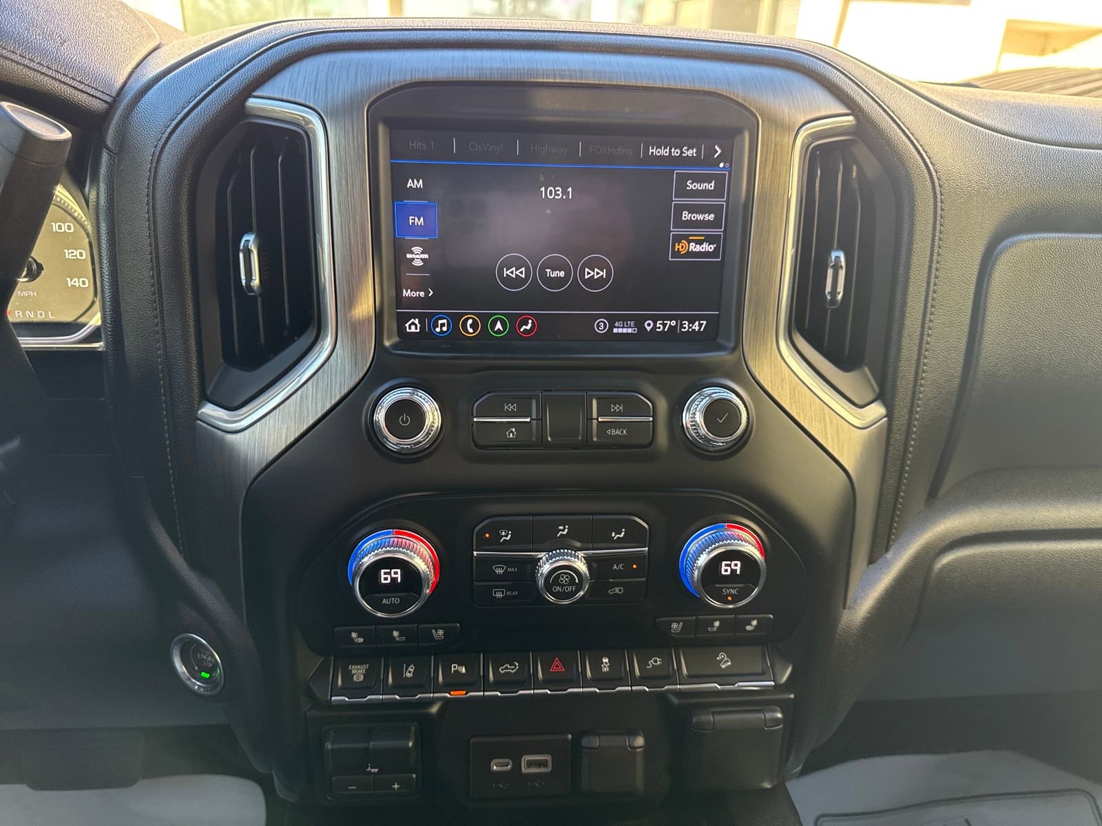 Used 2020 GMC Sierra 2500 Denali w/ Technology Package image 18