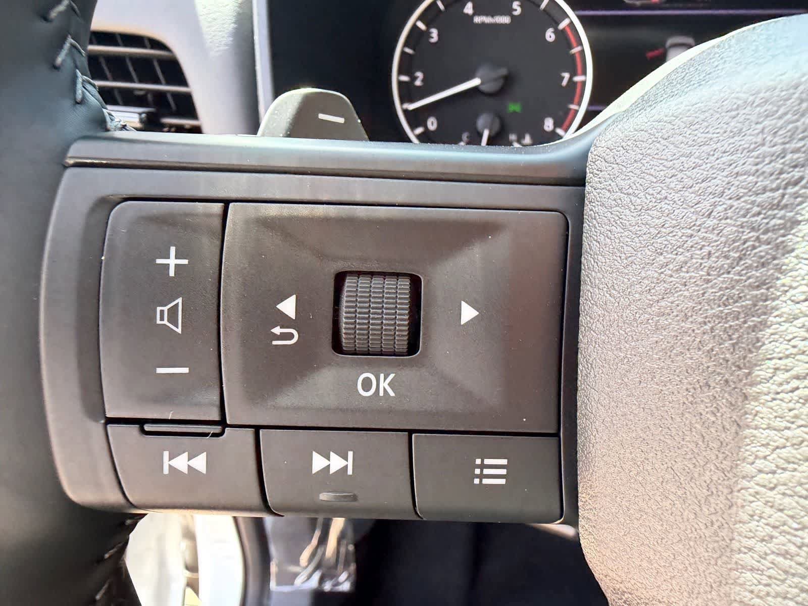 New 2026 Nissan Rogue SV FWD image 19