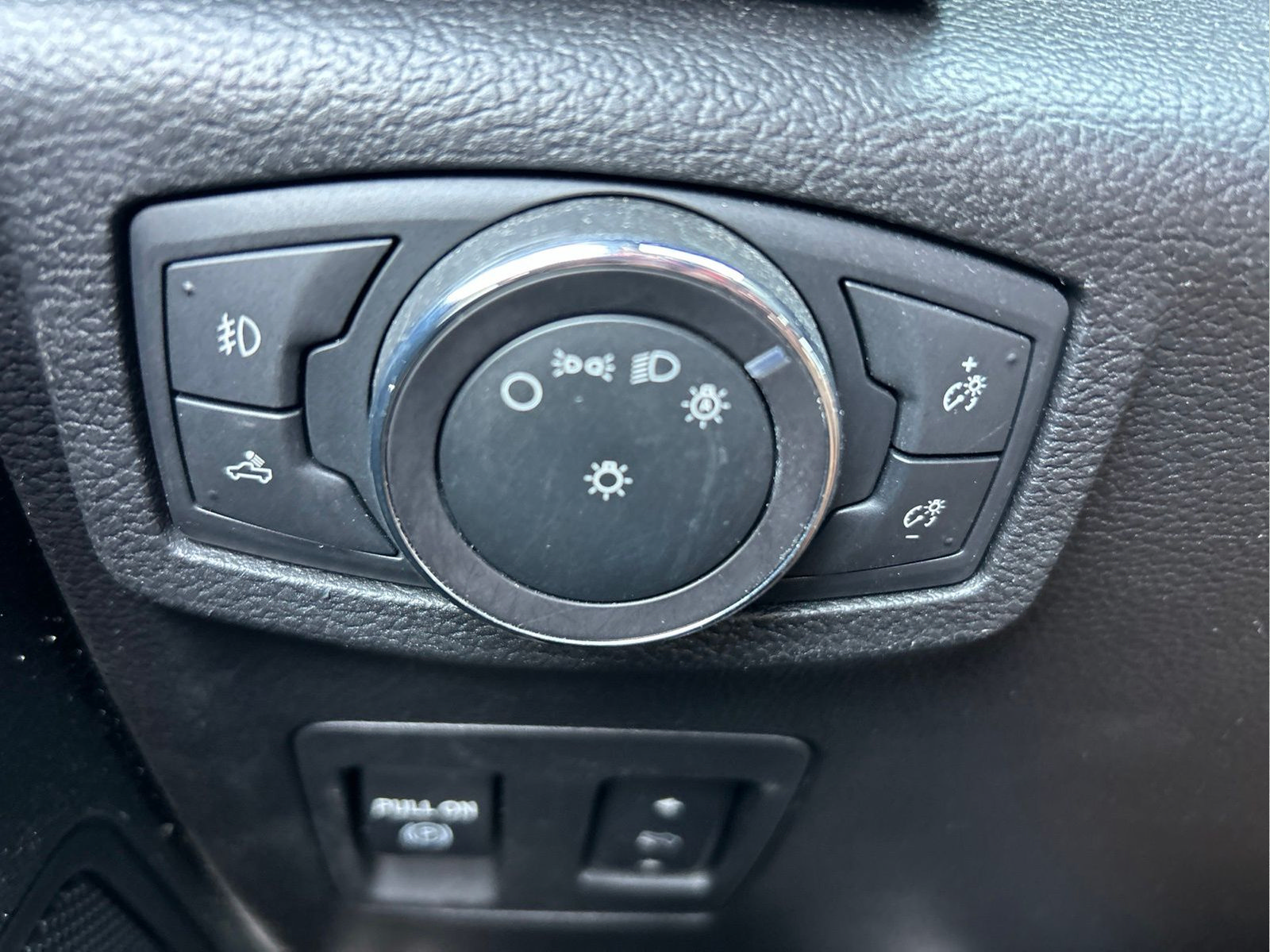 Used 2018 Ford F150 XLT w/ Equipment Group 302A Luxury AWD/4WD image 25