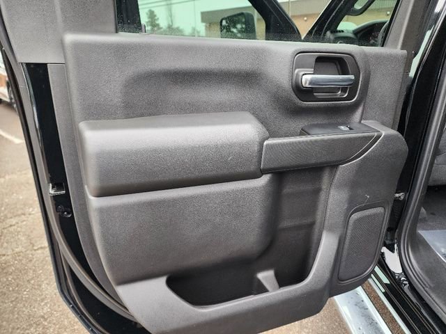 Used 2020 Chevrolet Silverado 2500 Custom w/ Custom Value Package image 23