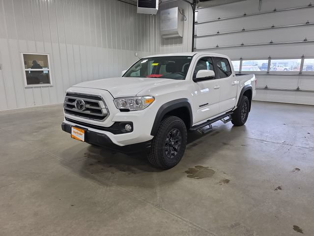 Used 2021 Toyota Tacoma SR5 w/ Trail Edition AWD/4WD image 4