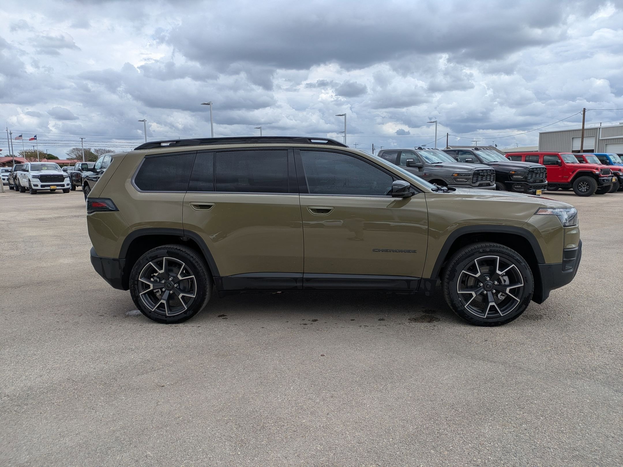 New 2026 Jeep Cherokee Overland AWD/4WD image 2