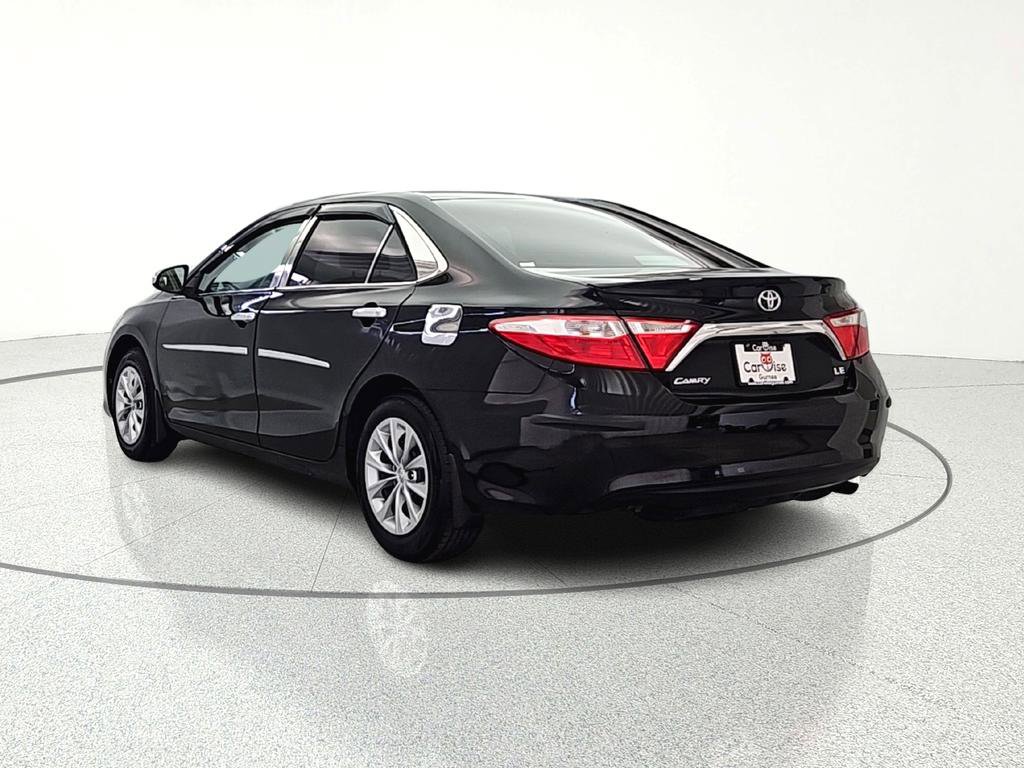 Used 2017 Toyota Camry LE image 7