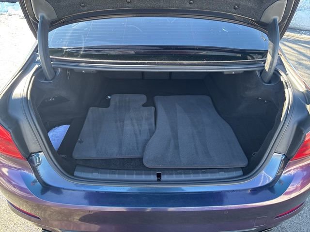 Used 2020 BMW 530e w/ Convenience Package image 35