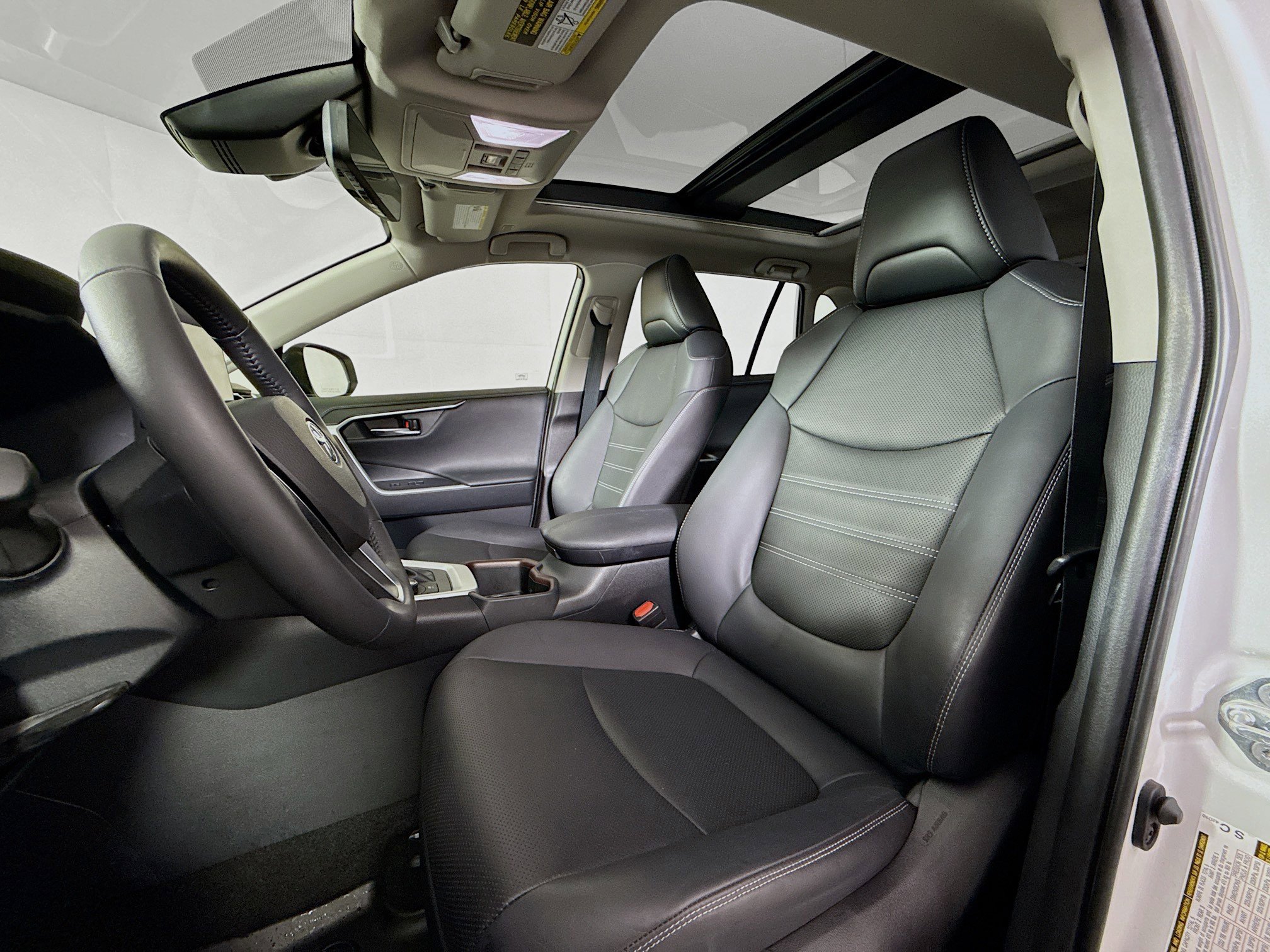 Used 2023 Toyota RAV4 Limited AWD/4WD image 11
