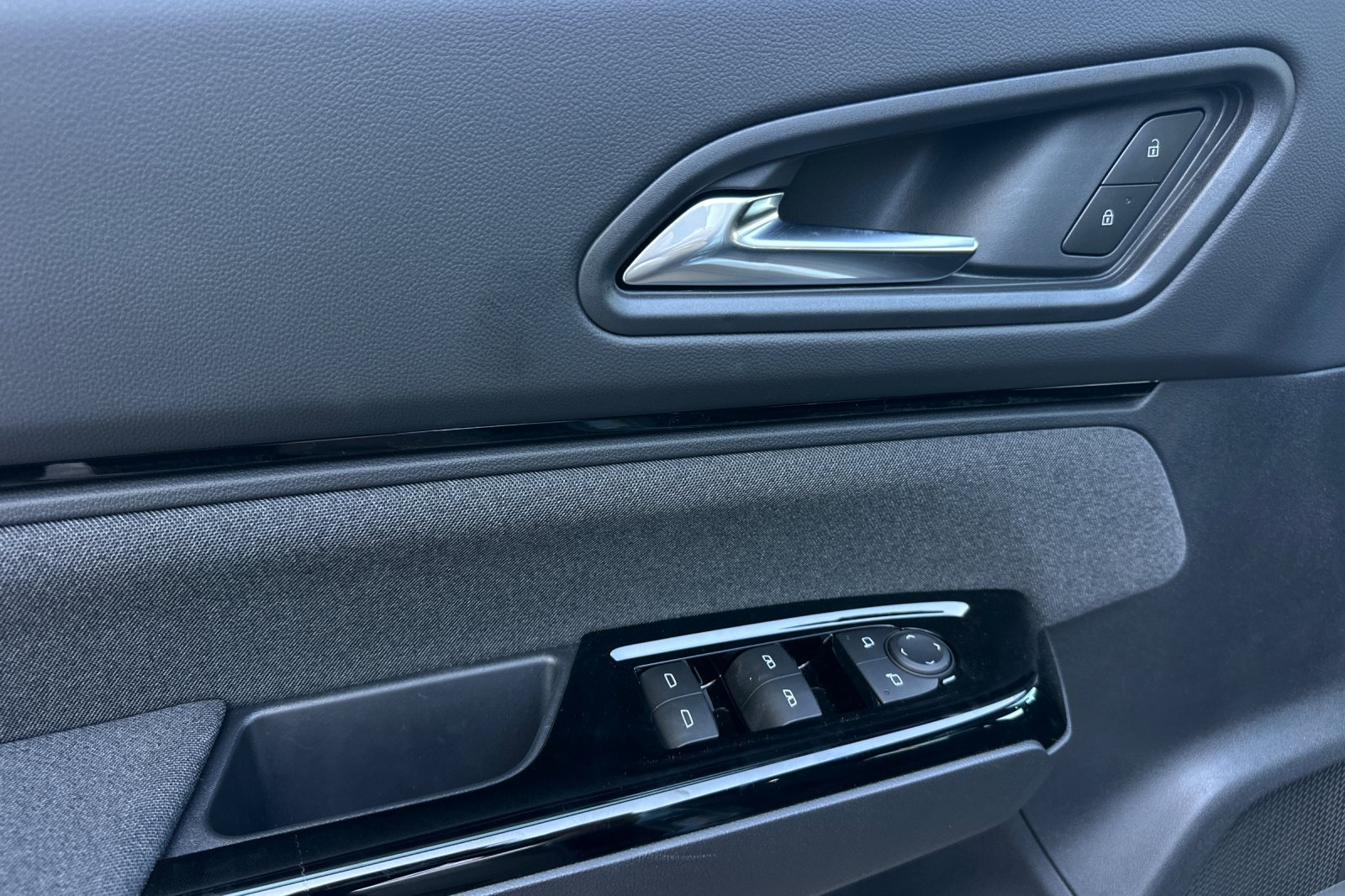 New 2026 Honda Prologue EX image 10