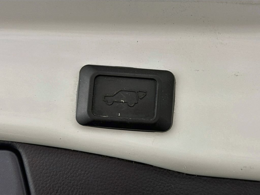 Certified 2023 Toyota RAV4 XLE Premium AWD/4WD image 30