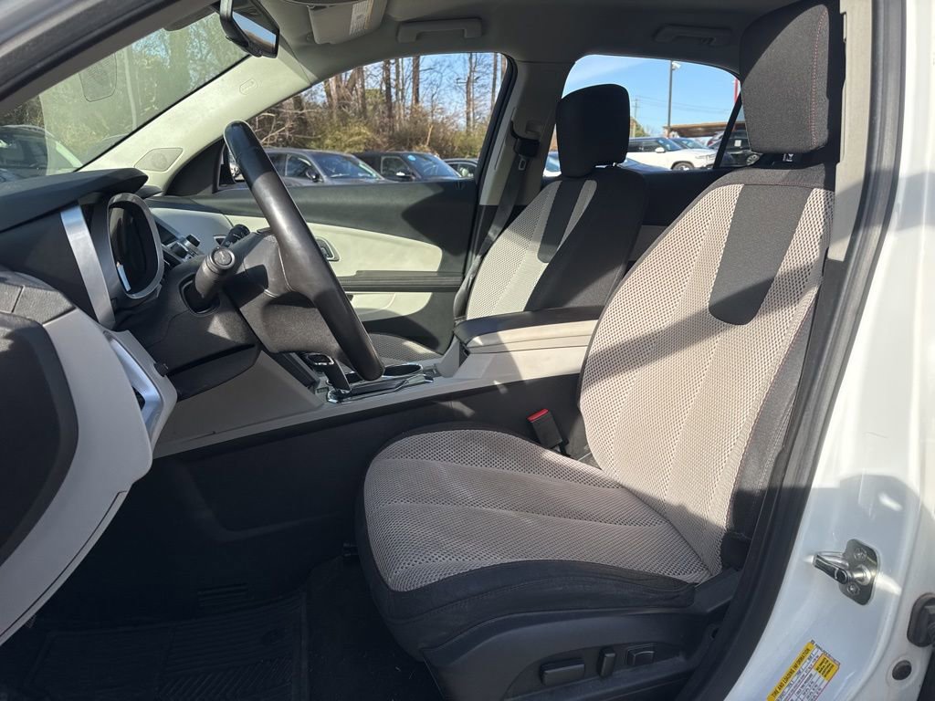 Used 2013 Chevrolet Equinox LT w/ Driver Convenience Package image 6