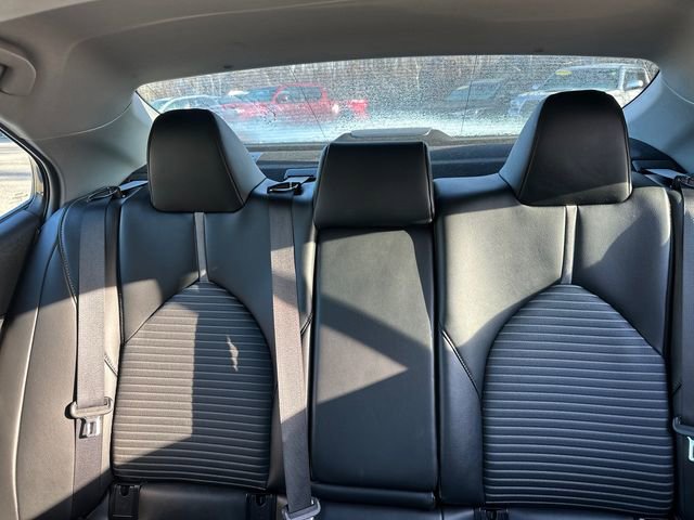 Used 2023 Toyota Camry SE w/ Cold Weather Package image 38