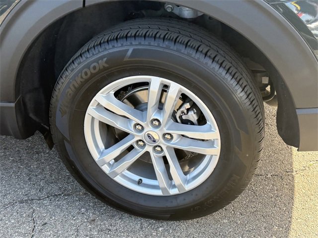 Certified 2023 Ford Explorer XLT w/ Equipment Group 202A image 5