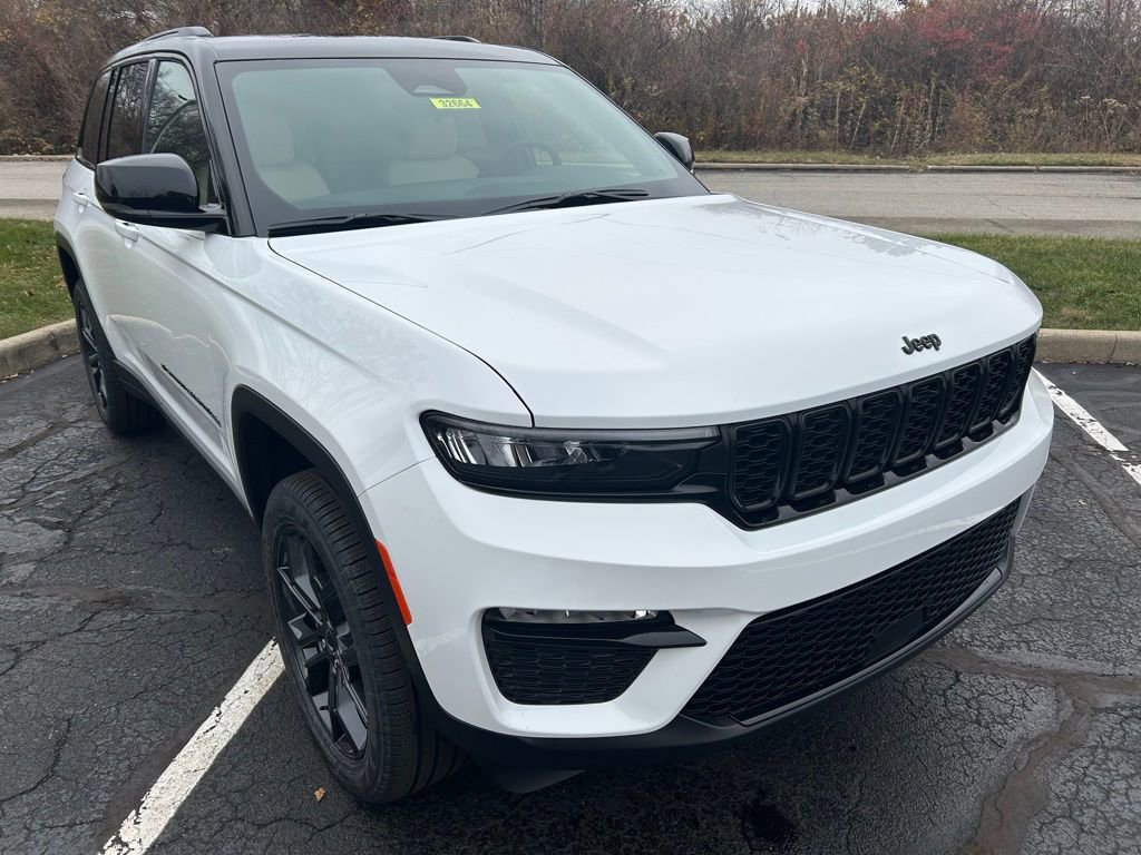 New 2025 Jeep Grand Cherokee Limited w/ Trailer Tow Package image 20