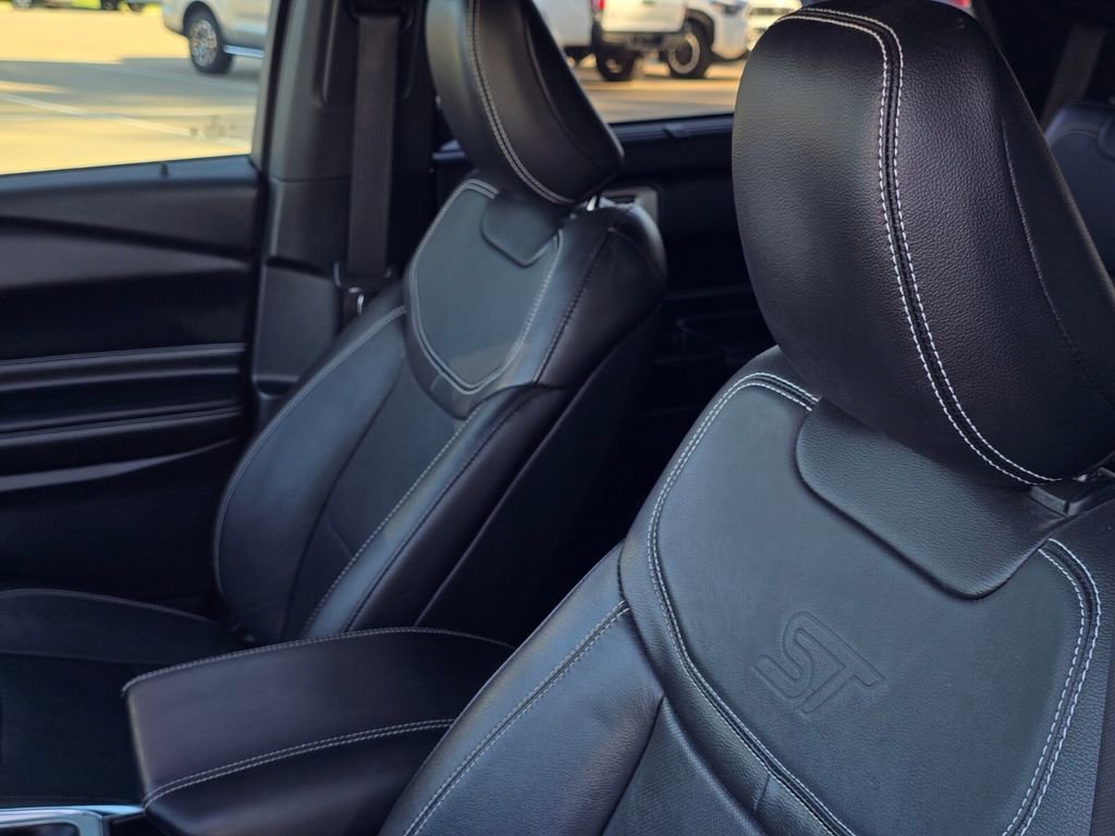 Used 2020 Ford Explorer ST w/ ST Street Pack image 27