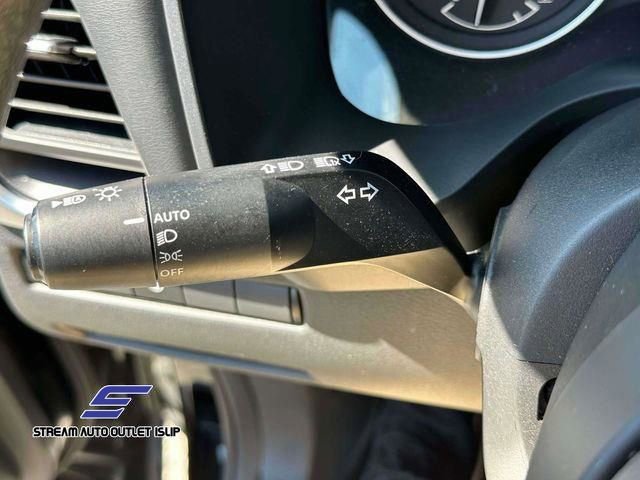 Used 2024 Nissan Rogue SV image 26