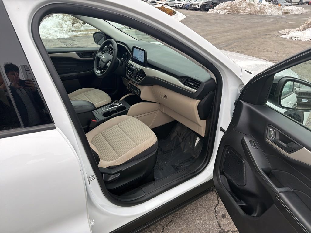 Used 2022 Ford Escape SE w/ Convenience Package image 20