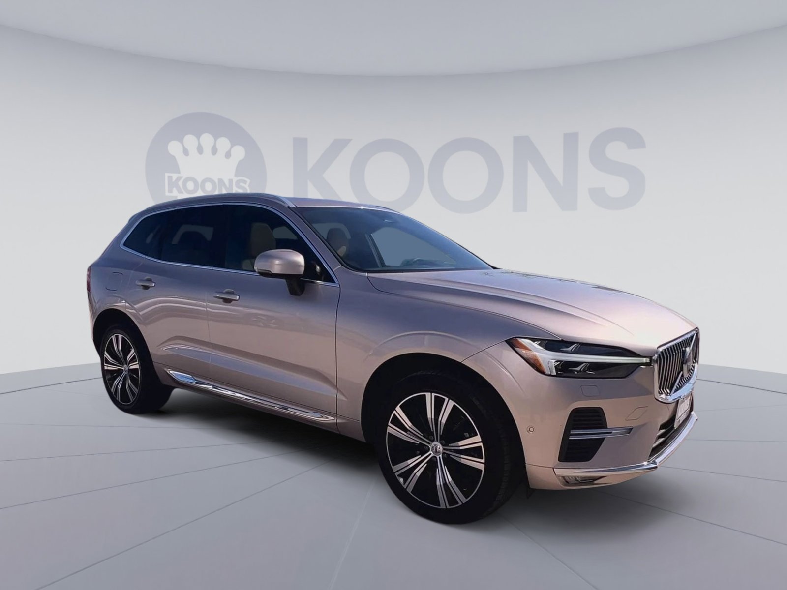 Certified 2023 Volvo XC60 B5 Ultimate w/ Climate Package AWD/4WD image 2