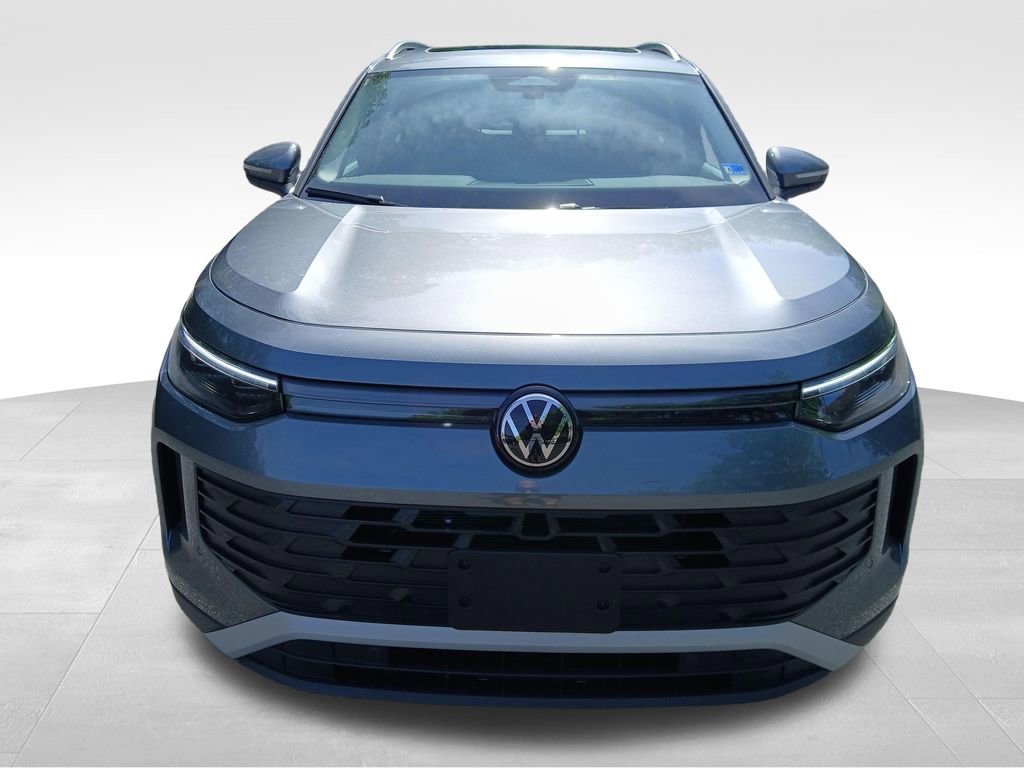 New 2026 Volkswagen Tiguan SE image 8