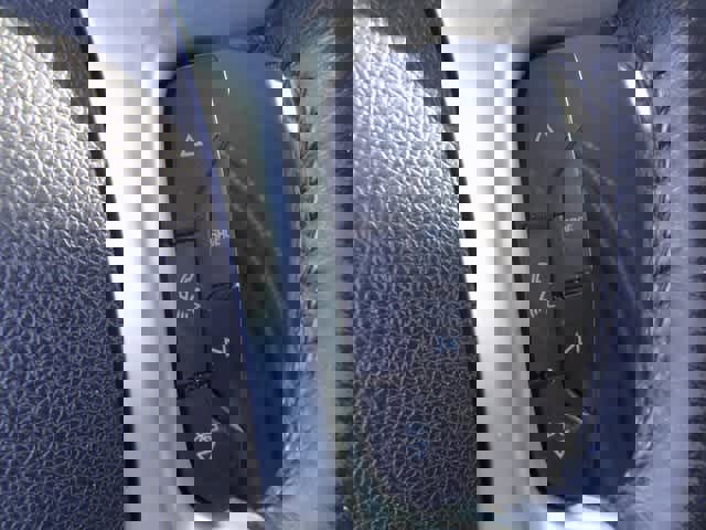 Used 2015 Chevrolet Traverse LT w/ Style and Technology Package image 12