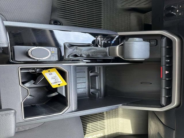 Used 2022 Toyota Tundra SR5 w/ Convenience Package RWD image 27