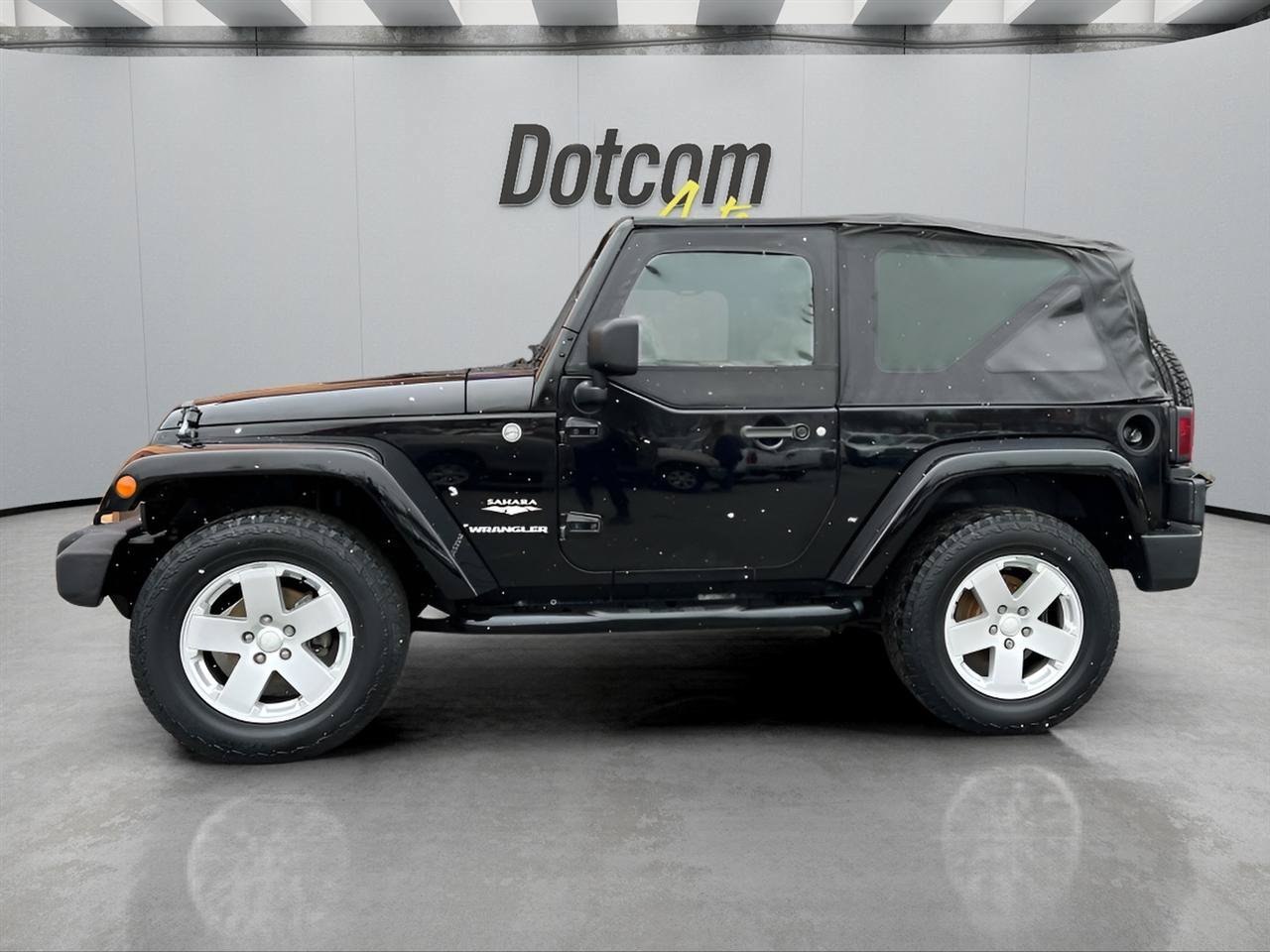Used 2007 Jeep Wrangler Sahara AWD/4WD image 4