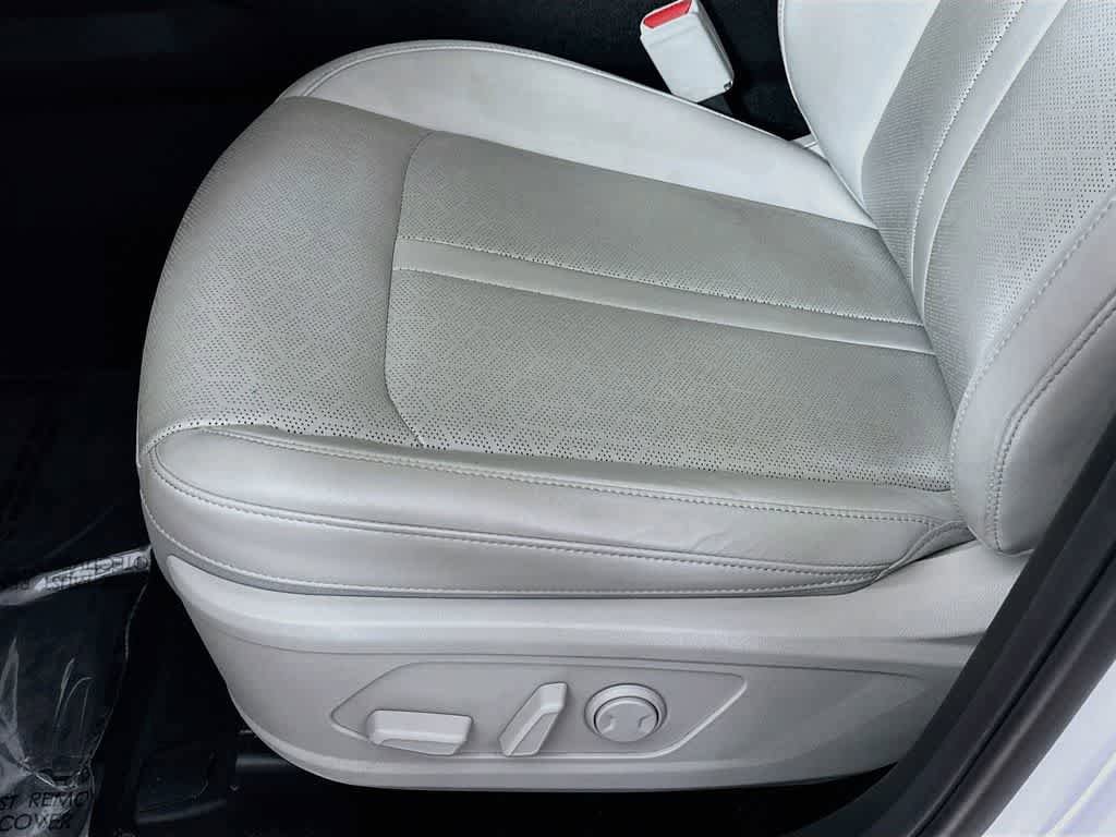 Used 2023 Kia Sorento S w/ Panoramic Sunroof Package FWD image 31