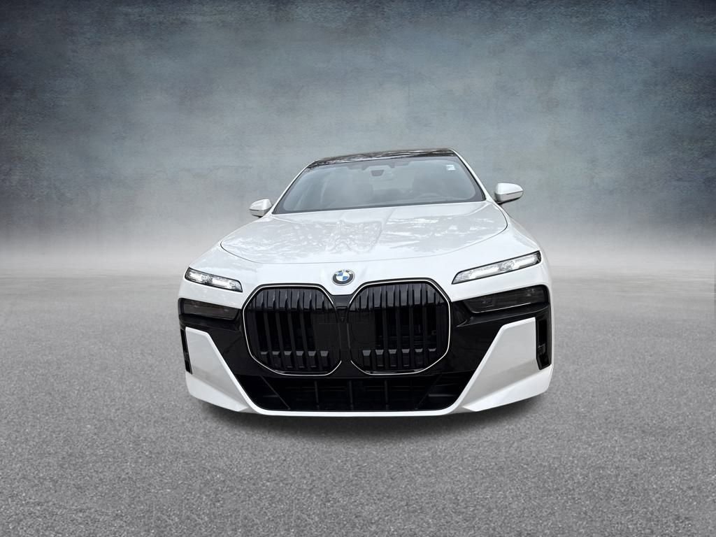 New 2026 BMW 760i xDrive w/ Executive Package image 8