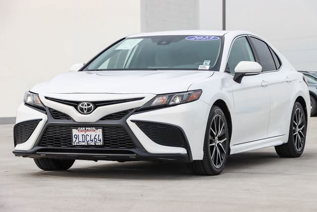 Used 2023 Toyota Camry SE image 5