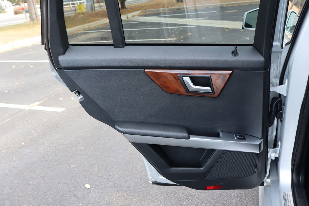 Used 2012 Mercedes-Benz GLK 350 4MATIC image 22