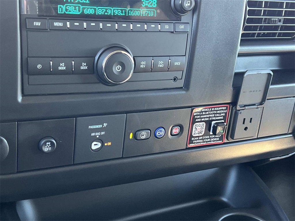 New 2025 Chevrolet Express 2500 w/ Communications Package image 17