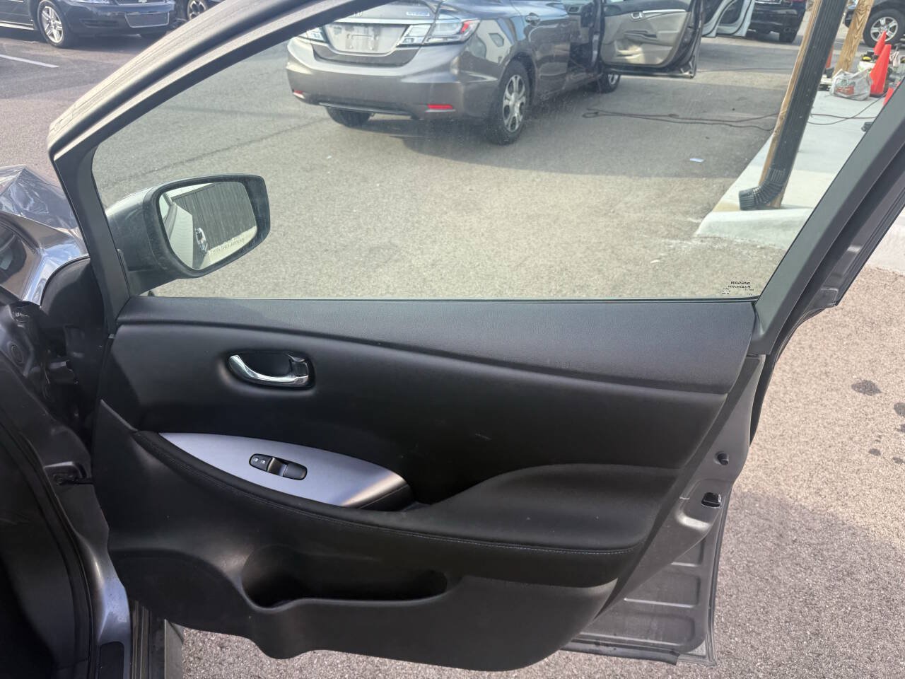 Used 2022 Nissan Leaf S FWD image 13