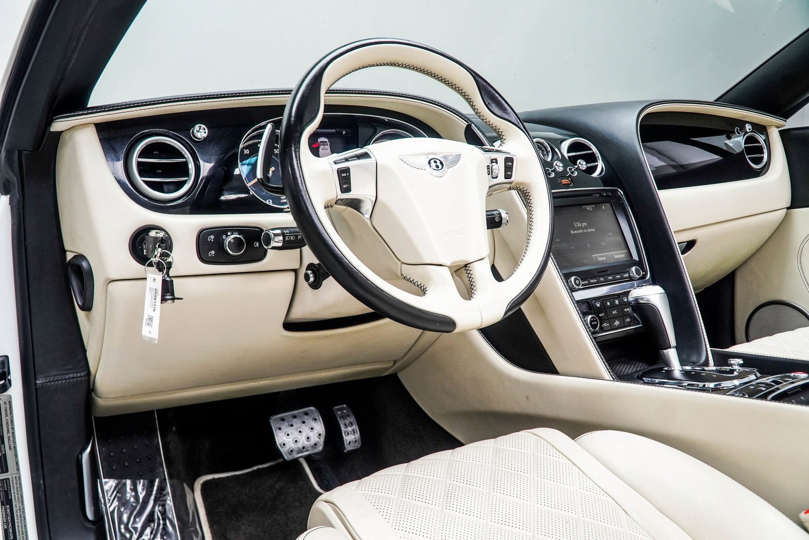 Used 2017 Bentley Continental GT image 17