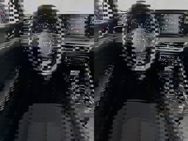 Used 2023 Kia K5 LXS image 20