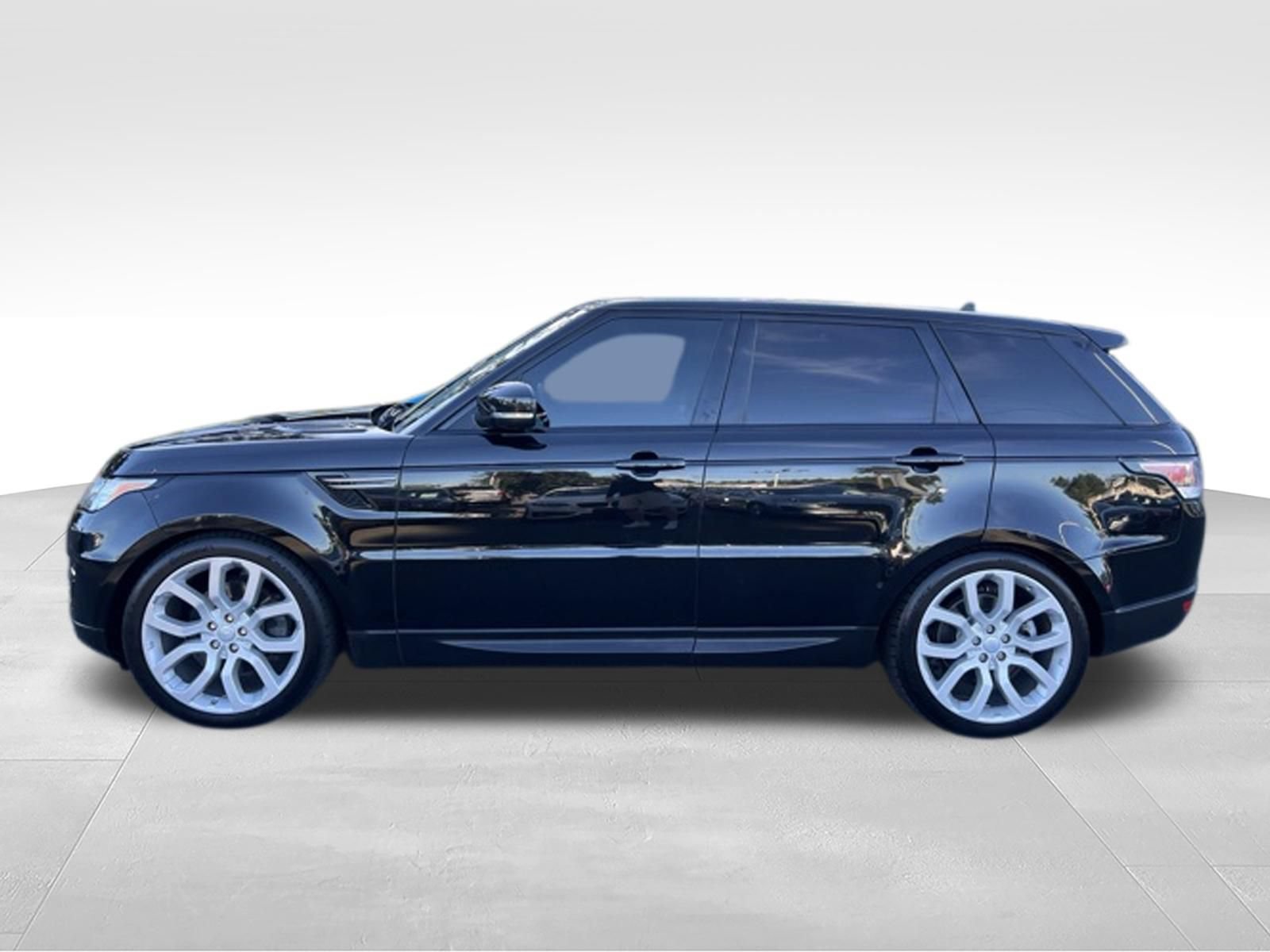 Used 2016 Land Rover Range Rover Sport SE AWD/4WD image 2