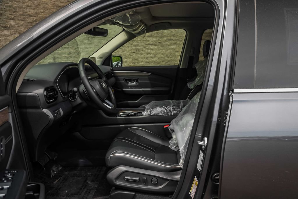 New 2026 Honda Pilot Elite image 13