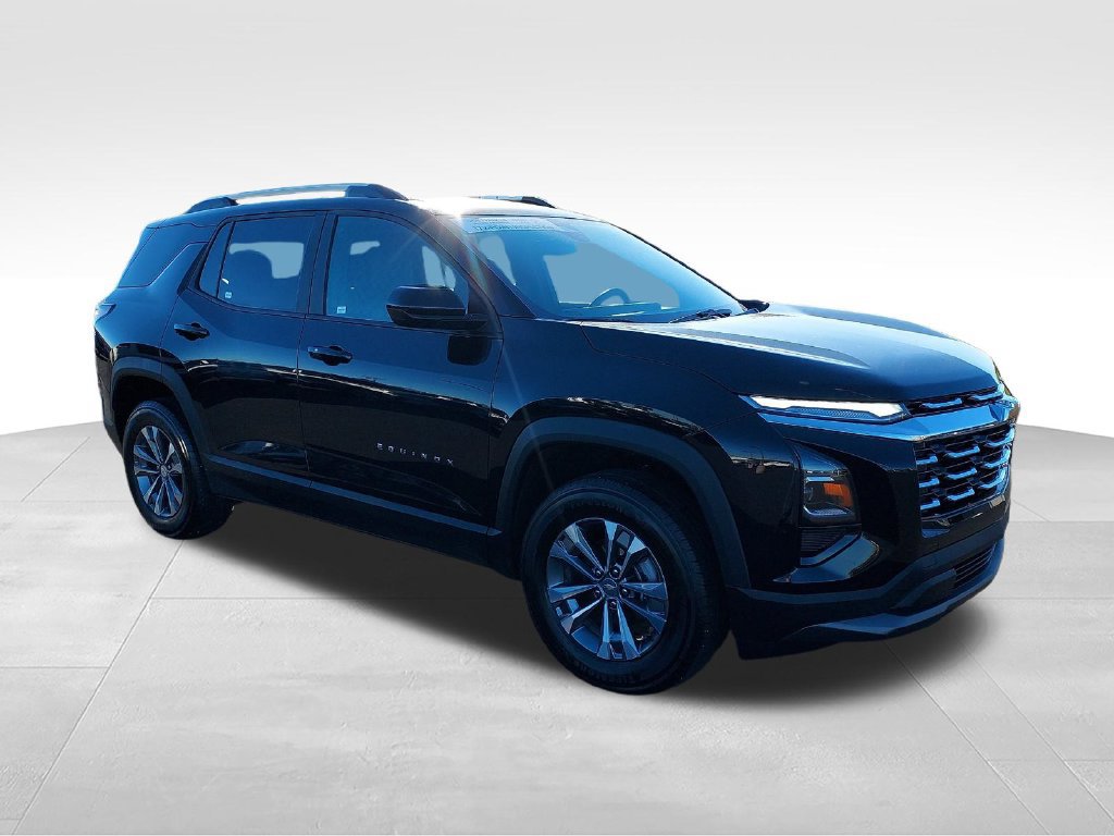 Used 2026 Chevrolet Equinox LT w/ Convenience Package II FWD image 7