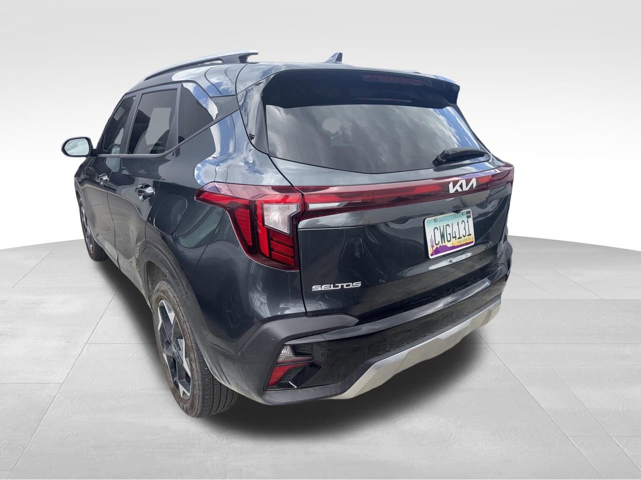Used 2025 Kia Seltos S FWD image 5