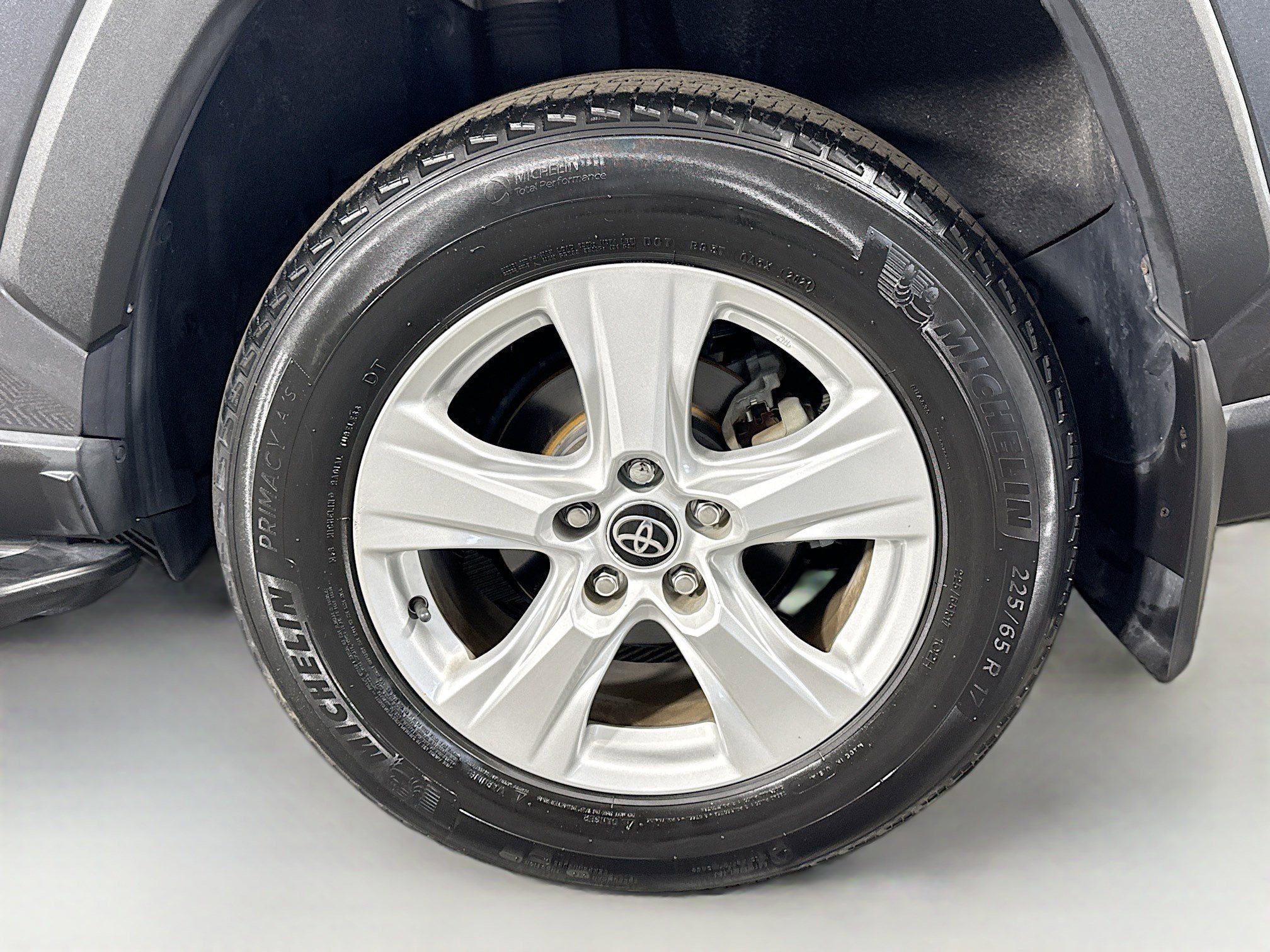 Used 2021 Toyota RAV4 XLE w/ Convenience Package image 37