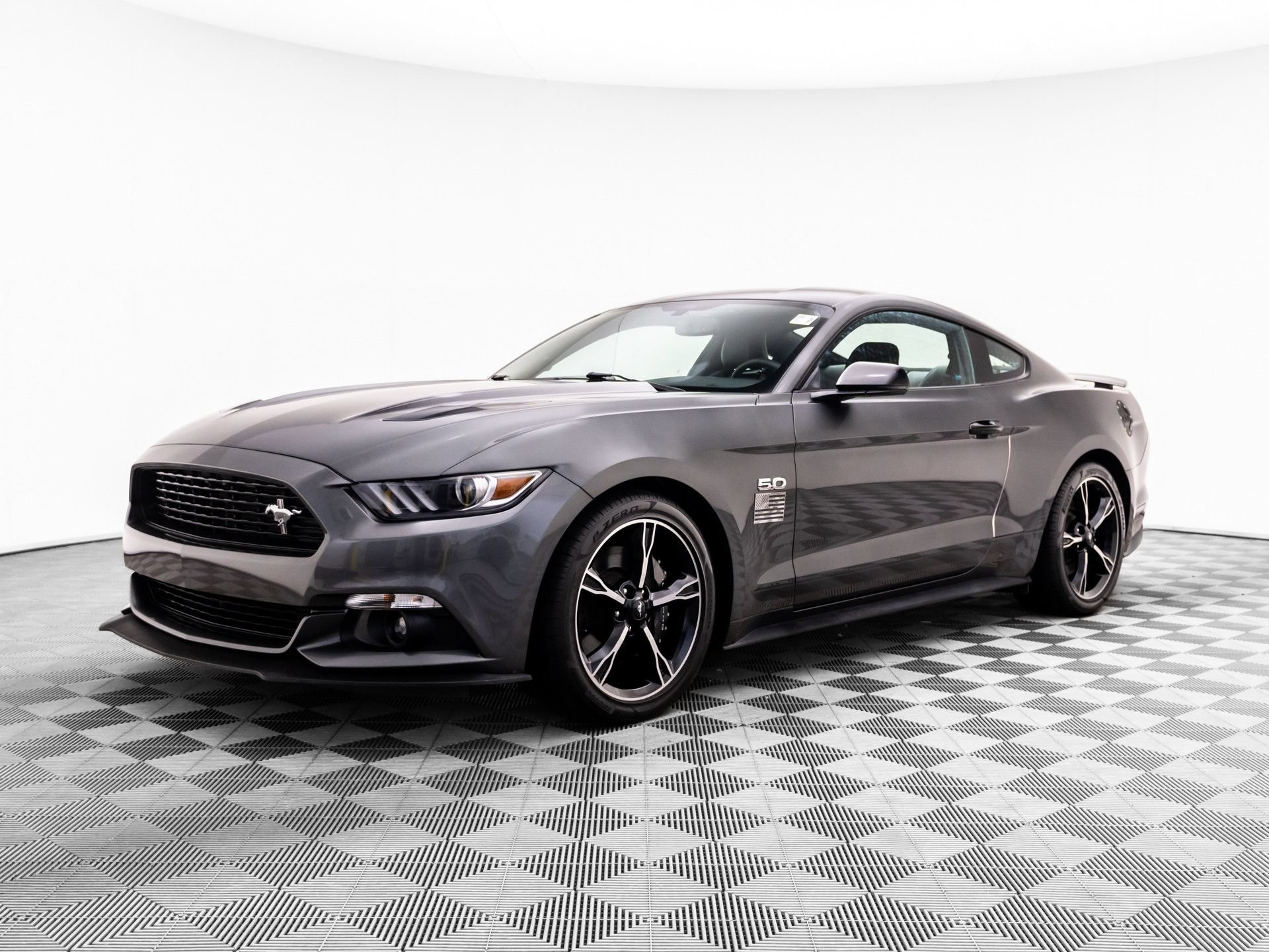 Used 2016 Ford Mustang GT Premium w/ Enhanced Security Package RWD image 1