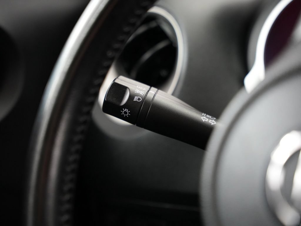 Used 2013 Nissan Juke SV AWD/4WD image 14