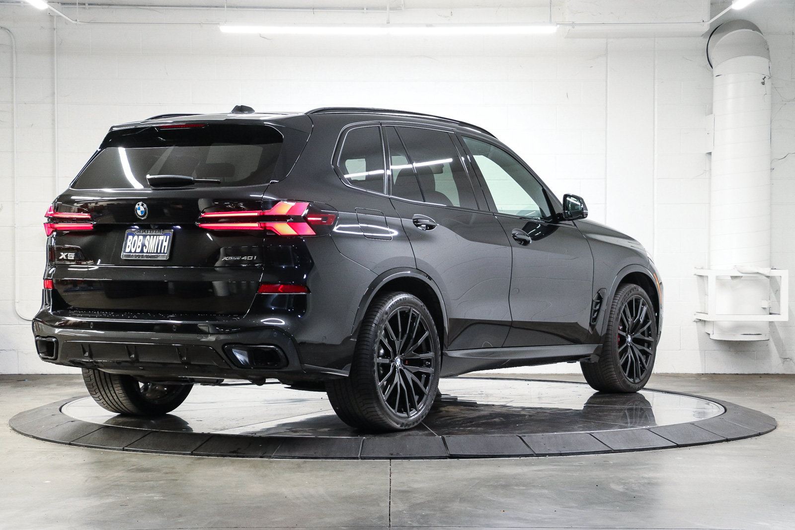 Used 2026 BMW X5 xDrive40i w/ M Sport Package AWD/4WD image 6