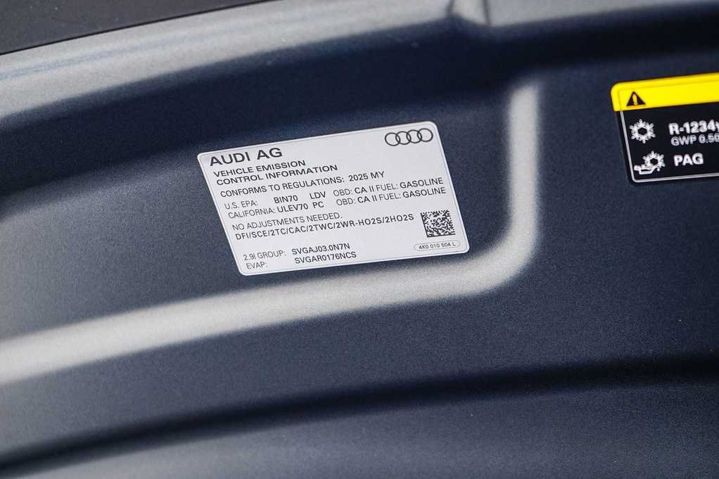 Used 2025 Audi S6 Premium Plus AWD/4WD image 29
