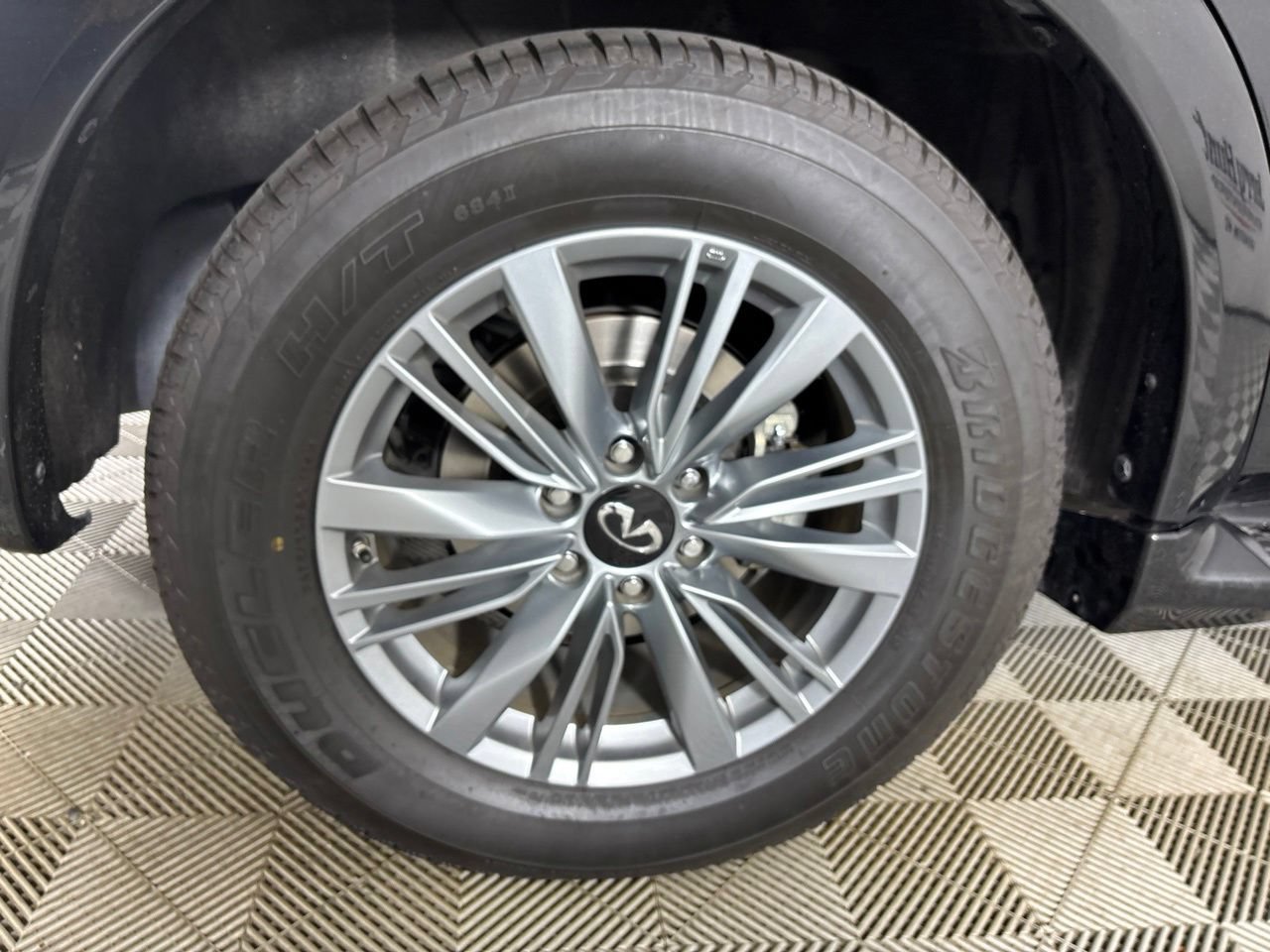 Used 2024 INFINITI QX80 Luxe w/ Cargo Package AWD/4WD image 36