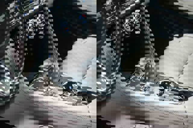 Used 2023 Genesis G70 3.3T image 23