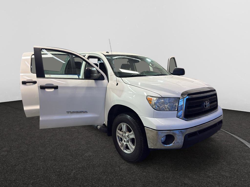 Used 2012 Toyota Tundra 4x4 CrewMax w/ Tow Pkg image 8