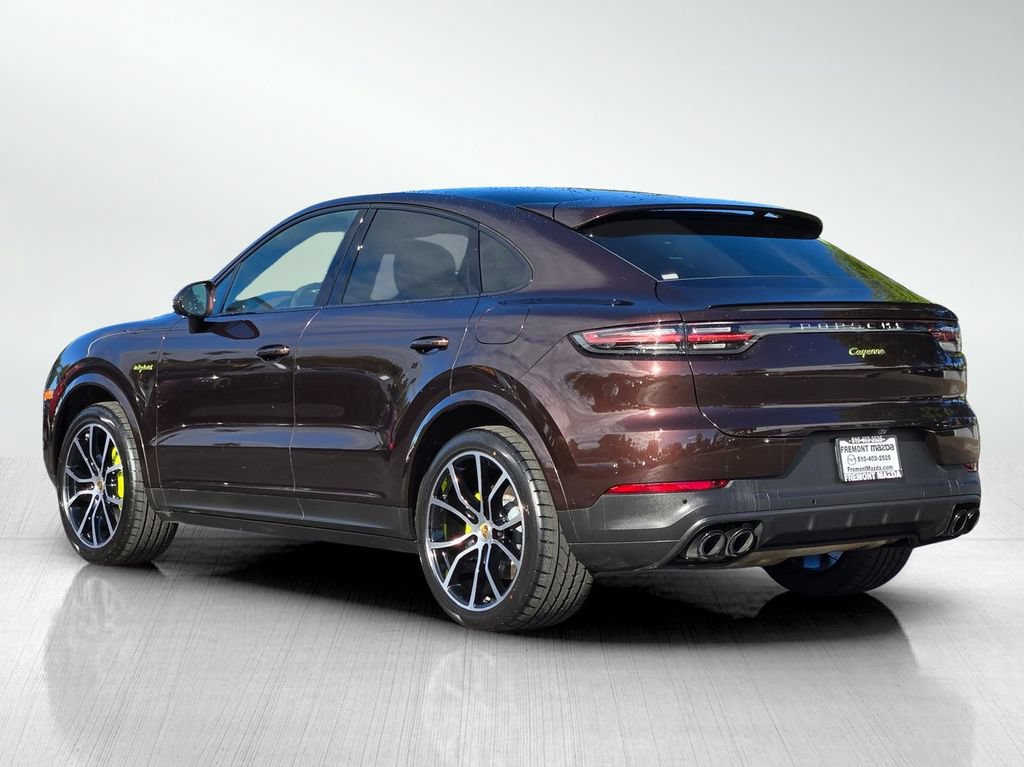 Used 2023 Porsche Cayenne Platinum Edition w/ Premium Package Plus (PIA) AWD/4WD image 6
