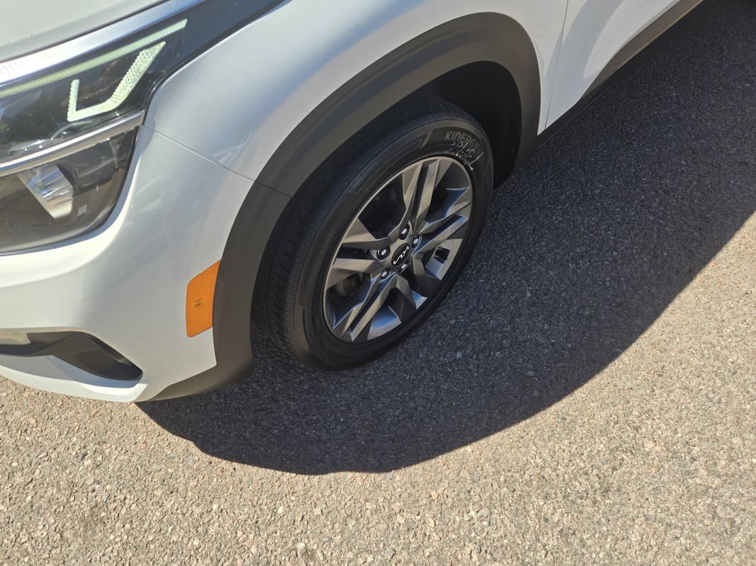 Used 2022 Kia Seltos S FWD image 26