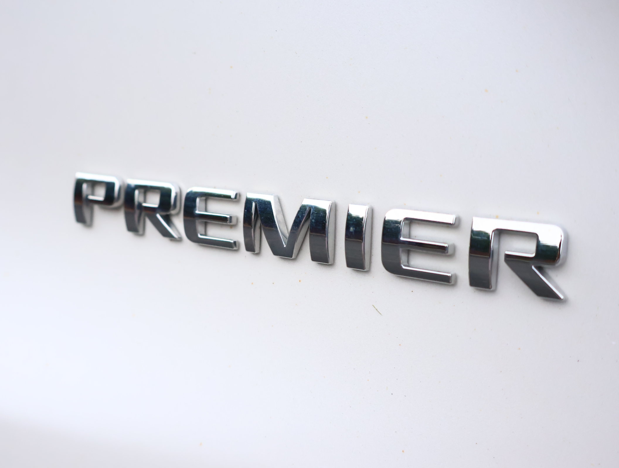 Used 2024 Chevrolet Blazer Premier w/ Driver Confidence II Package FWD image 6