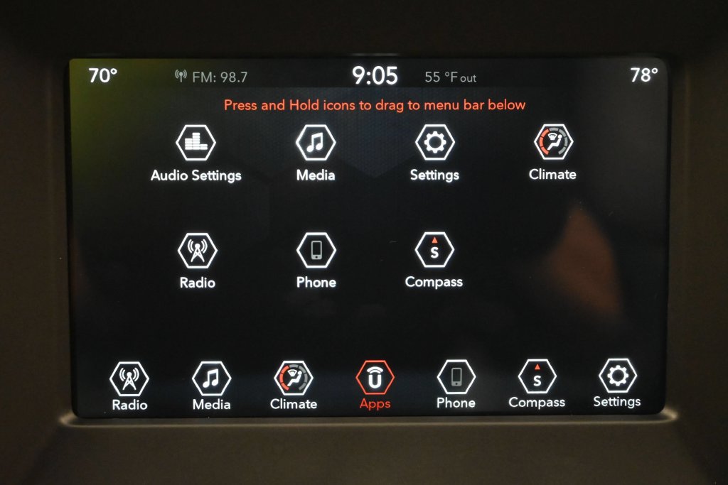 Used 2019 Jeep Compass Latitude w/ Popular Equipment Group FWD image 8